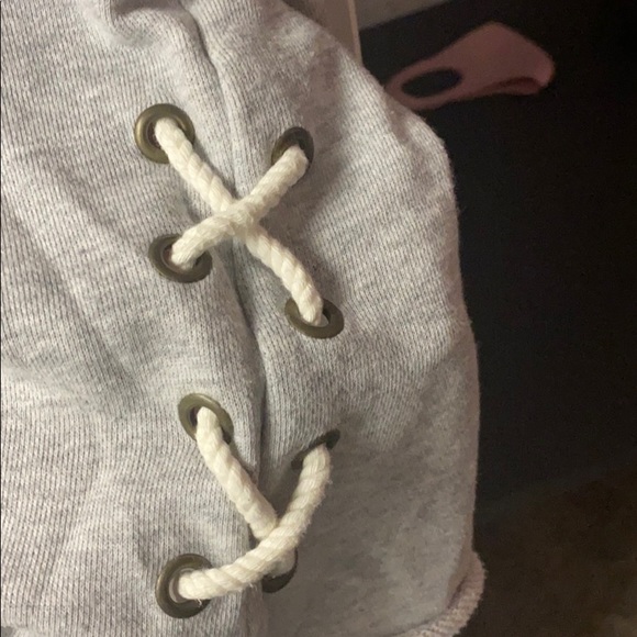 Cropped Grey tie up sweater - Picture 4 of 4